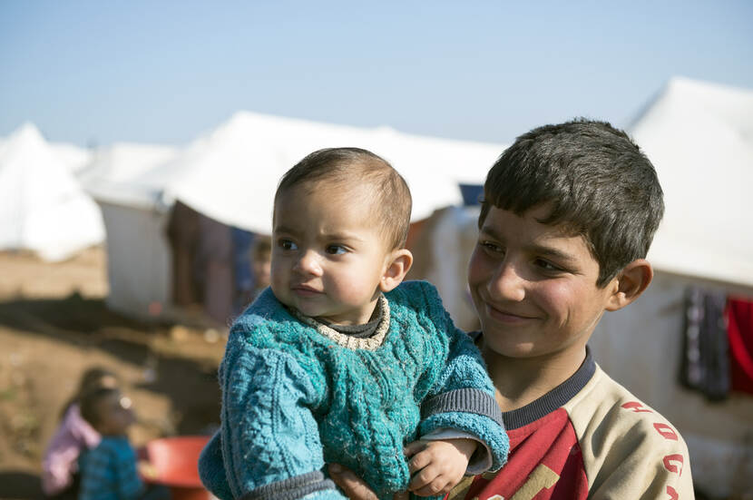 Migratie en vluchtelingen - twee kinderen